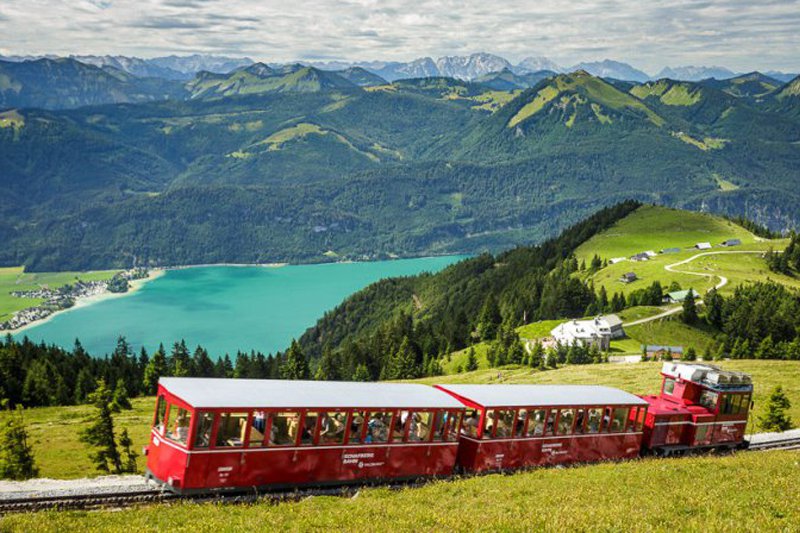 Prima Travel  Alpská rozprávka - lokomotívou na horu Schafberg a krása alpského jazera